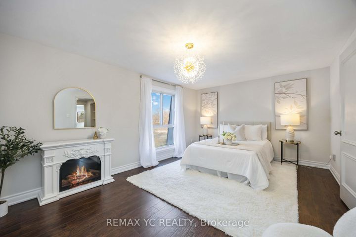 Photo 27 at 118 Tangle Briarway, Bayview Village, Toronto