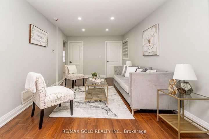 Photo 8 at 13 Martindale Crescent, Brampton West, Brampton