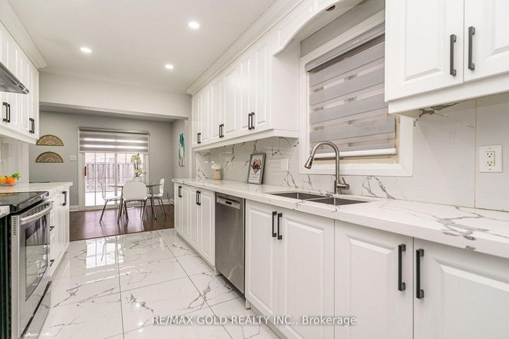 Photo 17 at 13 Martindale Crescent, Brampton West, Brampton