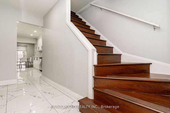 Photo 20 at 13 Martindale Crescent, Brampton West, Brampton