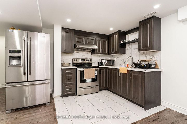 Photo 31 at 13 Martindale Crescent, Brampton West, Brampton