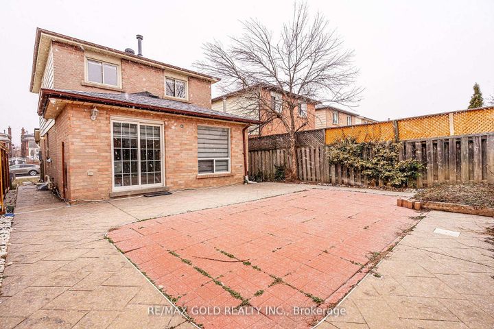 Photo 39 at 13 Martindale Crescent, Brampton West, Brampton