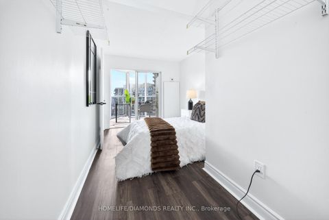 Photo 16 at 2002 - 5 CONCORDE Place, Don Mills, Toronto