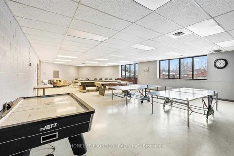 Photo 18 at 704 - 20 Baif Boulevard, North Richvale, Richmond Hill