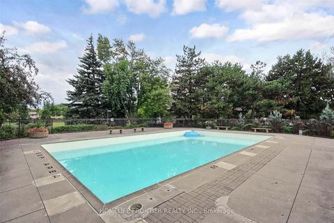 Photo 23 at 704 - 20 Baif Boulevard, North Richvale, Richmond Hill