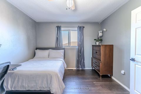 Photo 7 at 17 Bruce Crescent, Bayshore, Barrie