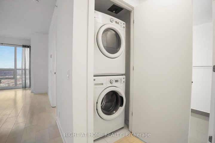 Photo 7 at 3106 - 2220 Lakeshore Boulevard W, Mimico, Toronto