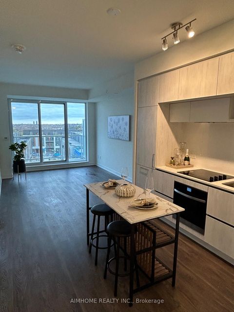 Photo 2 at 621 - 2 David Eyer Road, Rural Richmond Hill, Richmond Hill