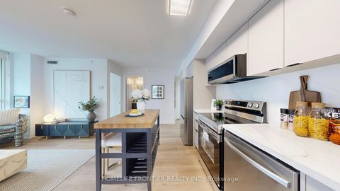 Photo 8 at 223 - 370 Highway 7, Doncrest, Richmond Hill