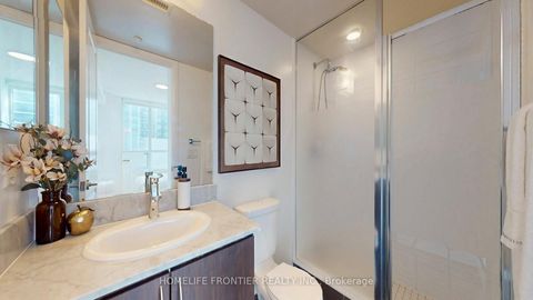 Photo 14 at 223 - 370 Highway 7, Doncrest, Richmond Hill