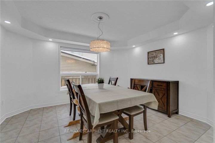Photo 12 at 191 Hawkswood Trail, Carpenter, Hamilton