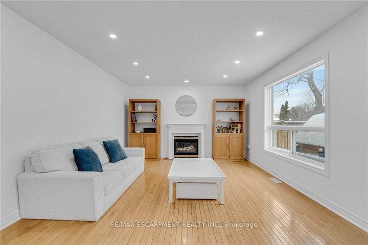 Photo 21 at 191 Hawkswood Trail, Carpenter, Hamilton