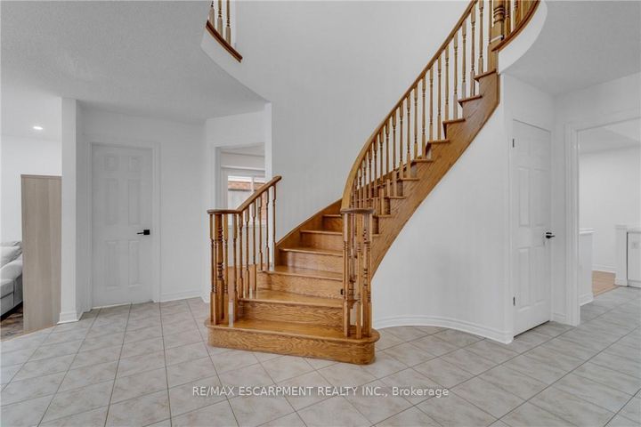 Photo 28 at 191 Hawkswood Trail, Carpenter, Hamilton