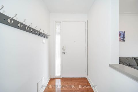 Photo 13 at 299 Palmer Avenue, Harding, Richmond Hill