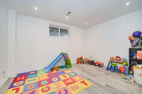 Photo 37 at 299 Palmer Avenue, Harding, Richmond Hill