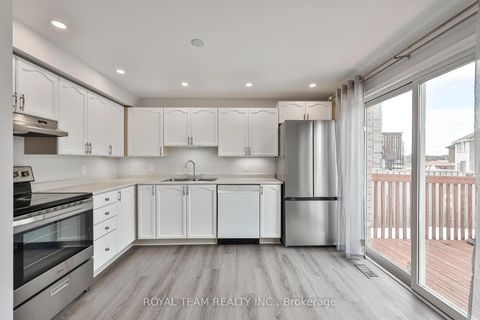 Photo 17 at 186 Madelaine Drive, Painswick South, Barrie