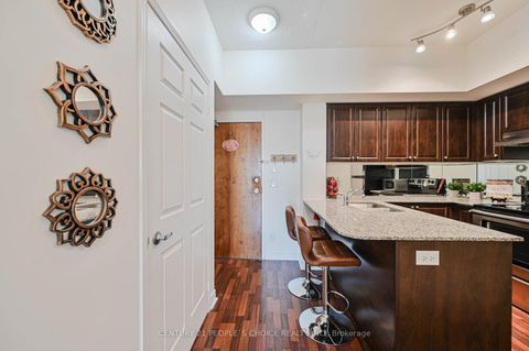 Photo 8 at 617 - 60 Fairfax Crescent, Birchmount, Toronto