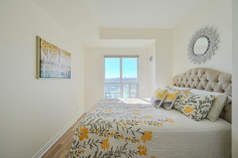 Photo 25 at 617 - 60 Fairfax Crescent, Birchmount, Toronto