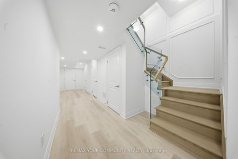 Photo 34 at 44 Globemaster Lane, Oak Ridges, Richmond Hill