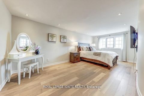 Photo 13 at 26 Halfmoon Square, Highland Creek, Toronto