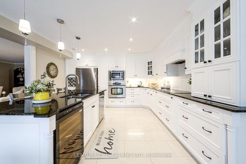 Photo 8 at 1 Radley Street, East Woodbridge, Vaughan