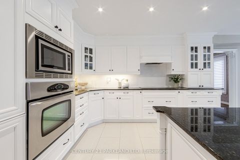 Photo 9 at 1 Radley Street, East Woodbridge, Vaughan