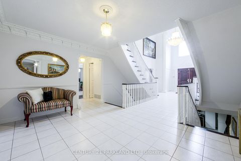 Photo 15 at 1 Radley Street, East Woodbridge, Vaughan