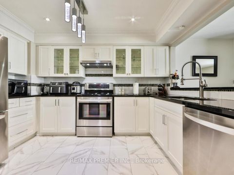 Photo 15 at 8 - 100 Arbors Lane, West Woodbridge, Vaughan