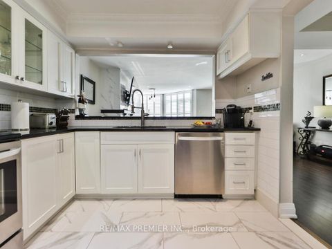 Photo 16 at 8 - 100 Arbors Lane, West Woodbridge, Vaughan