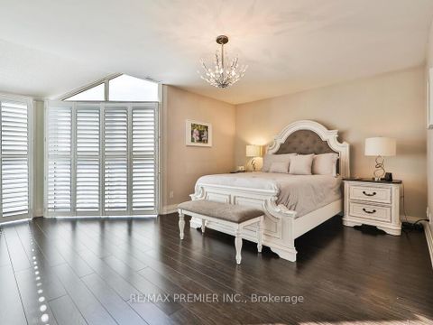 Photo 20 at 8 - 100 Arbors Lane, West Woodbridge, Vaughan