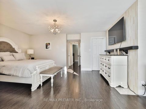 Photo 23 at 8 - 100 Arbors Lane, West Woodbridge, Vaughan