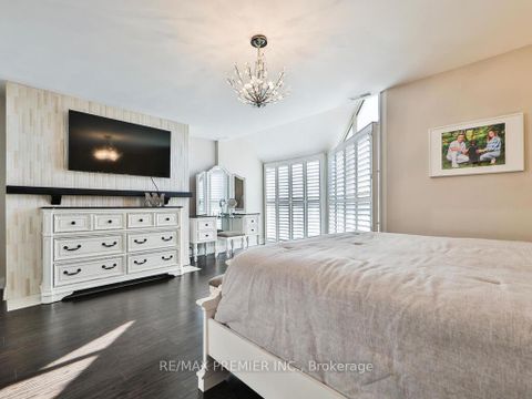 Photo 24 at 8 - 100 Arbors Lane, West Woodbridge, Vaughan