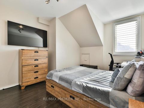 Photo 32 at 8 - 100 Arbors Lane, West Woodbridge, Vaughan