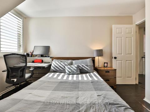 Photo 34 at 8 - 100 Arbors Lane, West Woodbridge, Vaughan