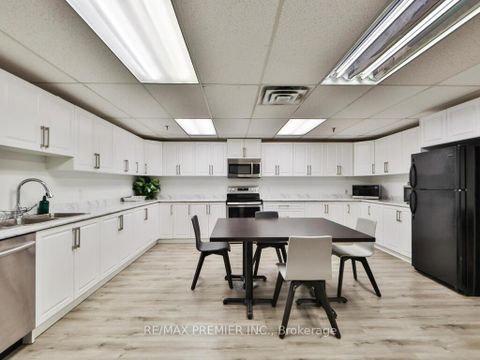 Photo 44 at 8 - 100 Arbors Lane, West Woodbridge, Vaughan