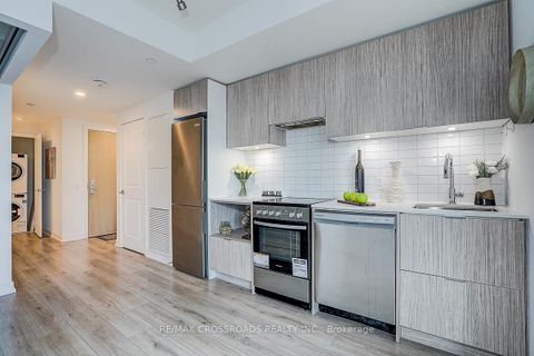 Photo 13 at 3205 - 395 Bloor Street E, North St. James Town, Toronto