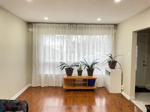 Photo 6 at 33 Chelwood Road, Ionview, Toronto