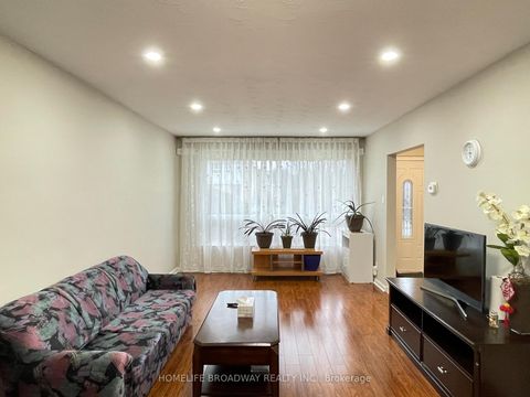 Photo 7 at 33 Chelwood Road, Ionview, Toronto