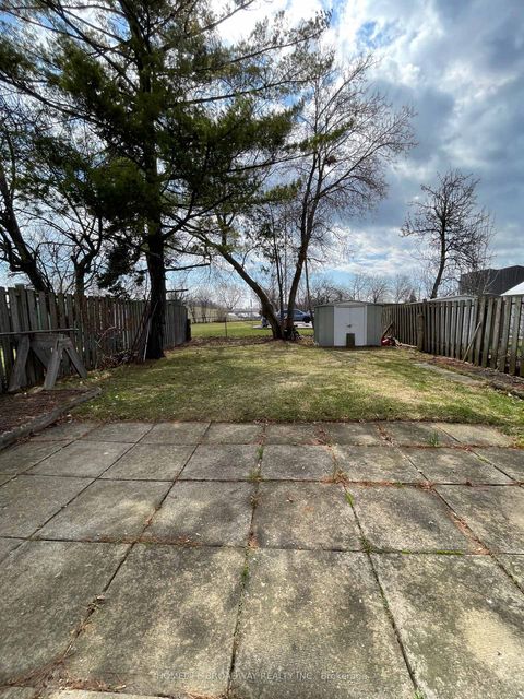 Photo 24 at 33 Chelwood Road, Ionview, Toronto