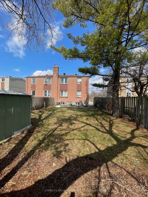 Photo 25 at 33 Chelwood Road, Ionview, Toronto