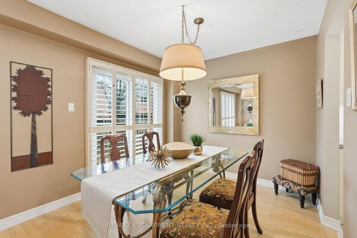 Photo 10 at 45 - 1228 Kirstie Court, CP College Park, Oakville