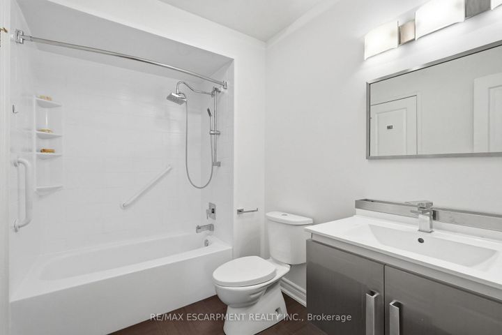 Photo 15 at 45 - 1228 Kirstie Court, CP College Park, Oakville