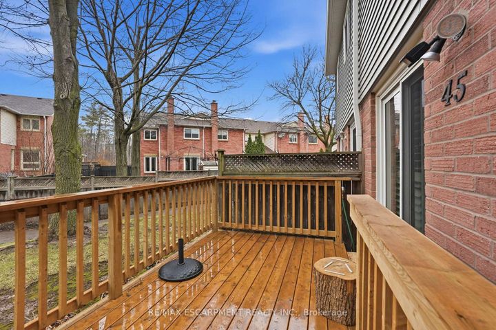 Photo 18 at 45 - 1228 Kirstie Court, CP College Park, Oakville