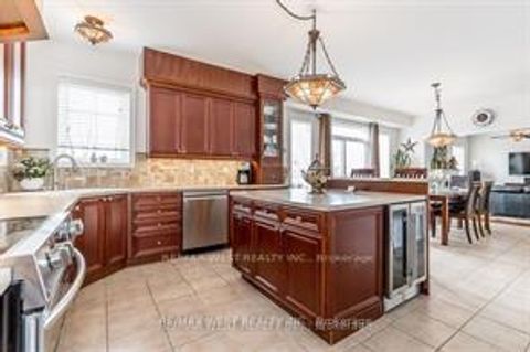 Photo 4 at 118 Succession Crescent, Shore, Barrie