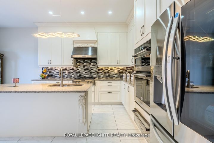 Photo 8 at 73 Kentwood Crescent, Box Grove, Markham