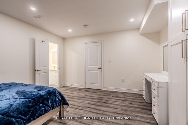 Photo 42 at 73 Kentwood Crescent, Box Grove, Markham