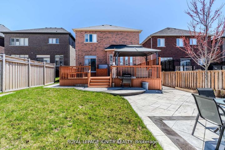 Photo 47 at 73 Kentwood Crescent, Box Grove, Markham