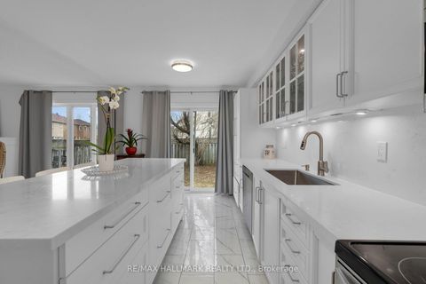 Photo 8 at 78 Sunridge Street, Oak Ridges, Richmond Hill