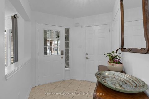 Photo 9 at 78 Sunridge Street, Oak Ridges, Richmond Hill