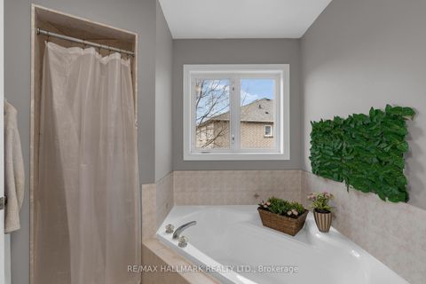 Photo 20 at 78 Sunridge Street, Oak Ridges, Richmond Hill